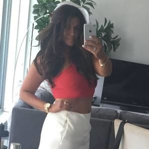 Meet your Posher, Diana